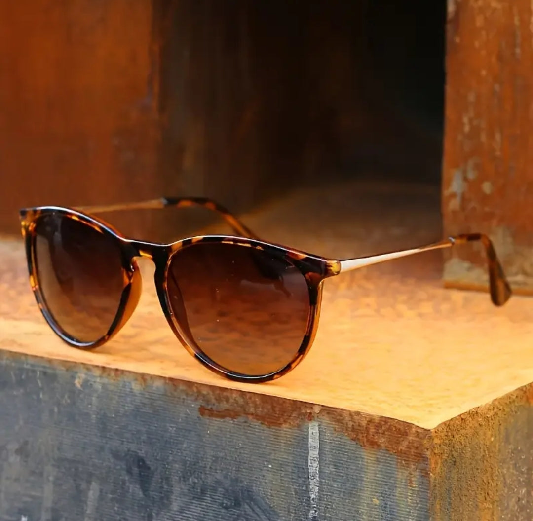 Classic Semi Oval Sunglasses